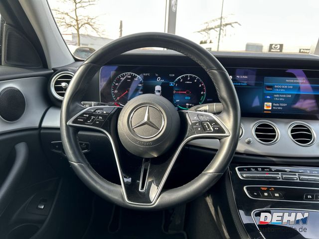 Mercedes-Benz E 300 T de Avantgarde 4Matic Widescreen Cam SHZ 
