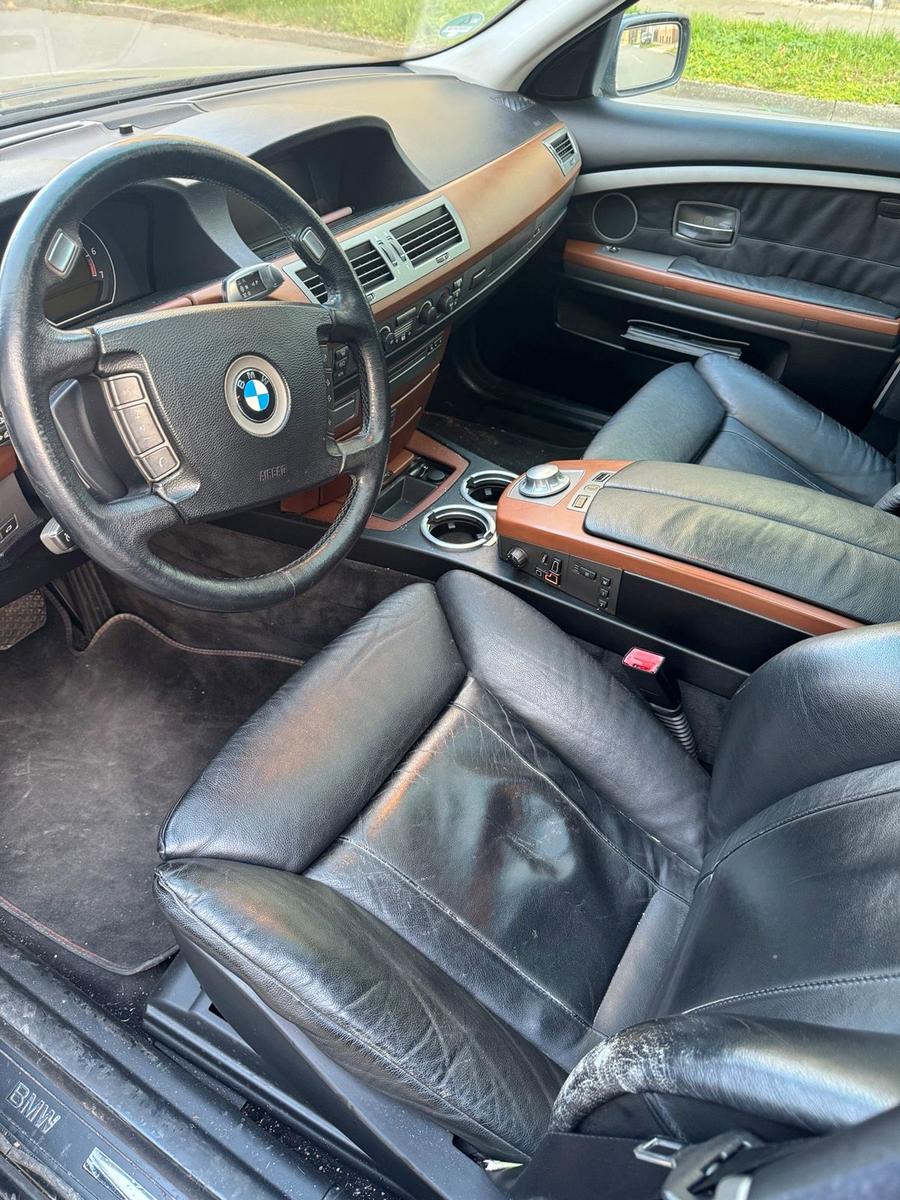 BMW 730