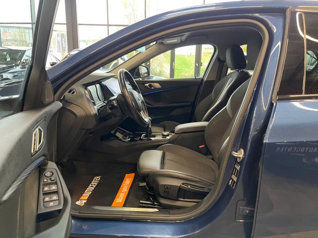 BMW 118 d Sport Line *LED*PDC*CARPLAY*TOUCH*SHZ*TEMP