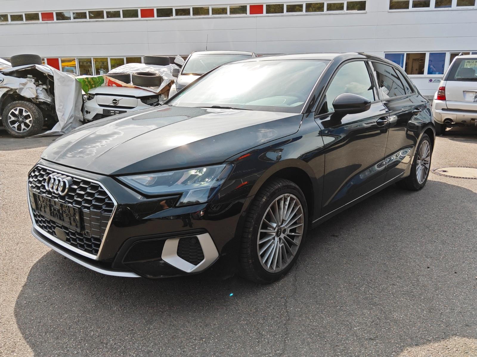 Audi A3 Sportback 40 TDI quattro advanced Seitenschad