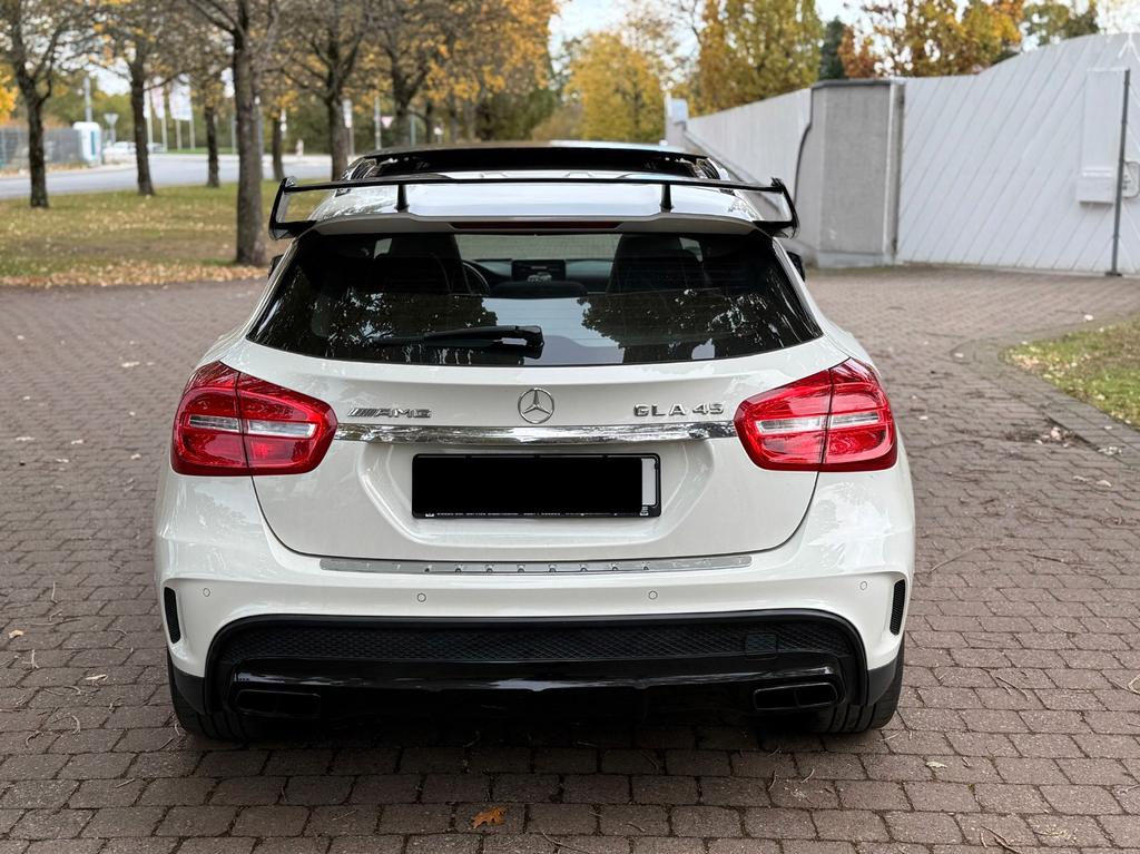 Mercedes-Benz GLA 45 AMG