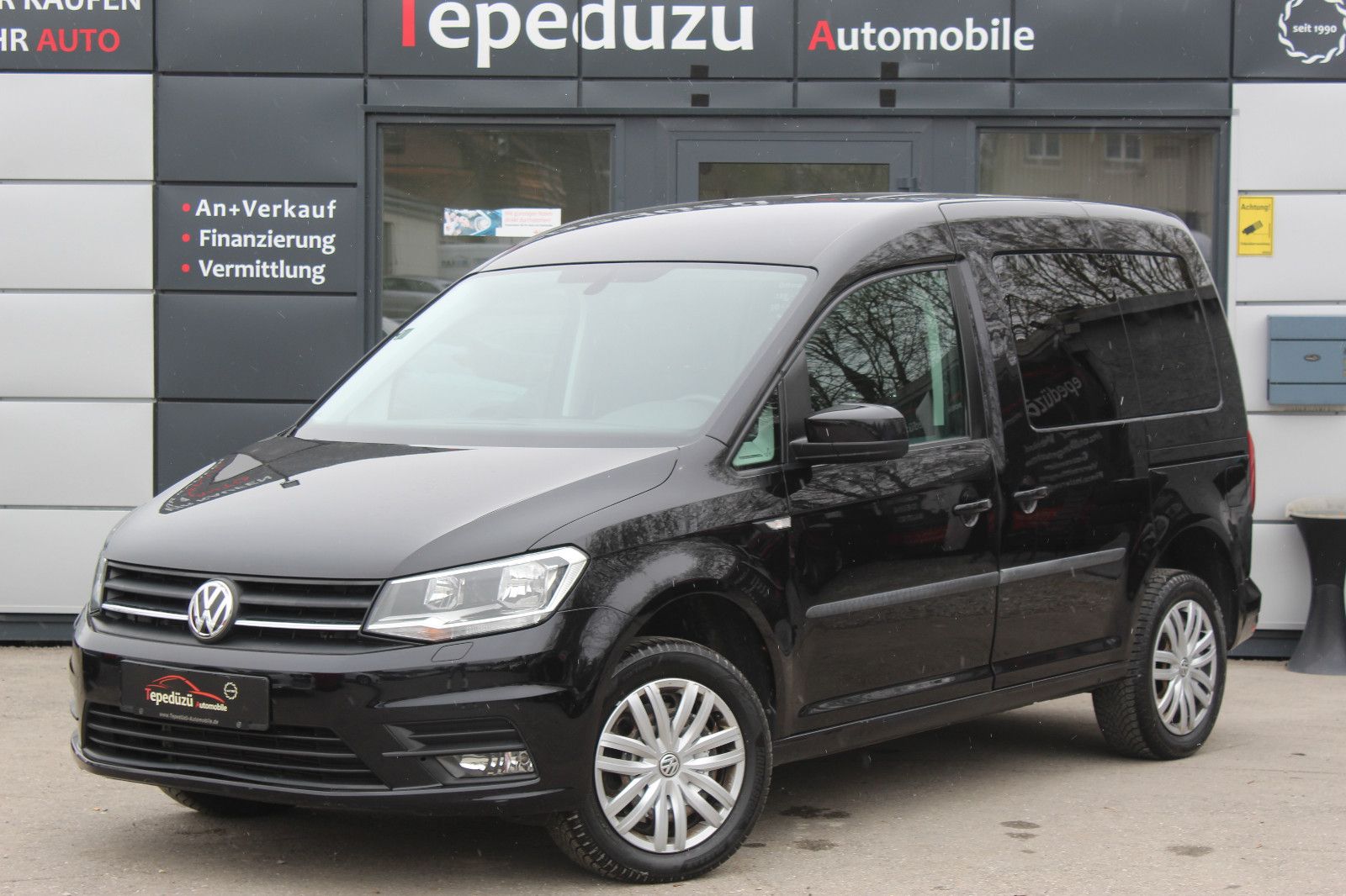 VW Caddy BMT 4Motion*7-SITZER*2xSCHIEBETÜRE*AHK*PDC