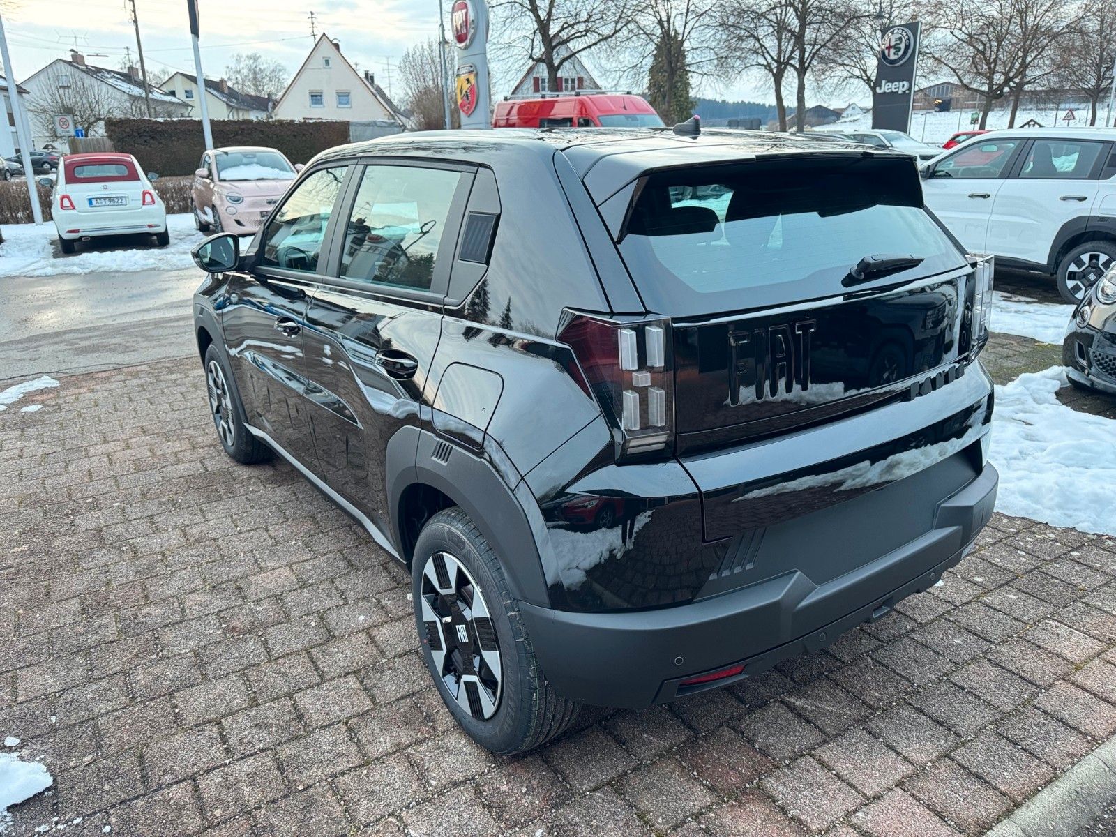 Fahrzeugabbildung Fiat Grande Panda 1.2 110PS Business Edition Navi