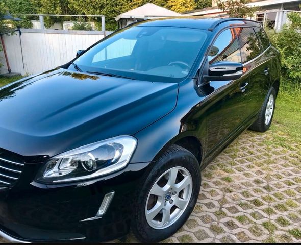 Volvo XC60 D3 5 Zylinder, Standheizung, Xenon, AHK