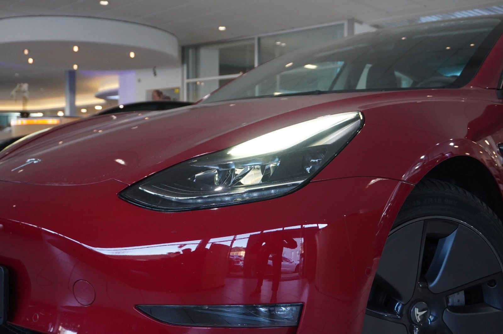 Fahrzeugabbildung Tesla Model 3 LONGRANGE DUAL-MOTOR NAVI/KAMERA/DAB/AMD