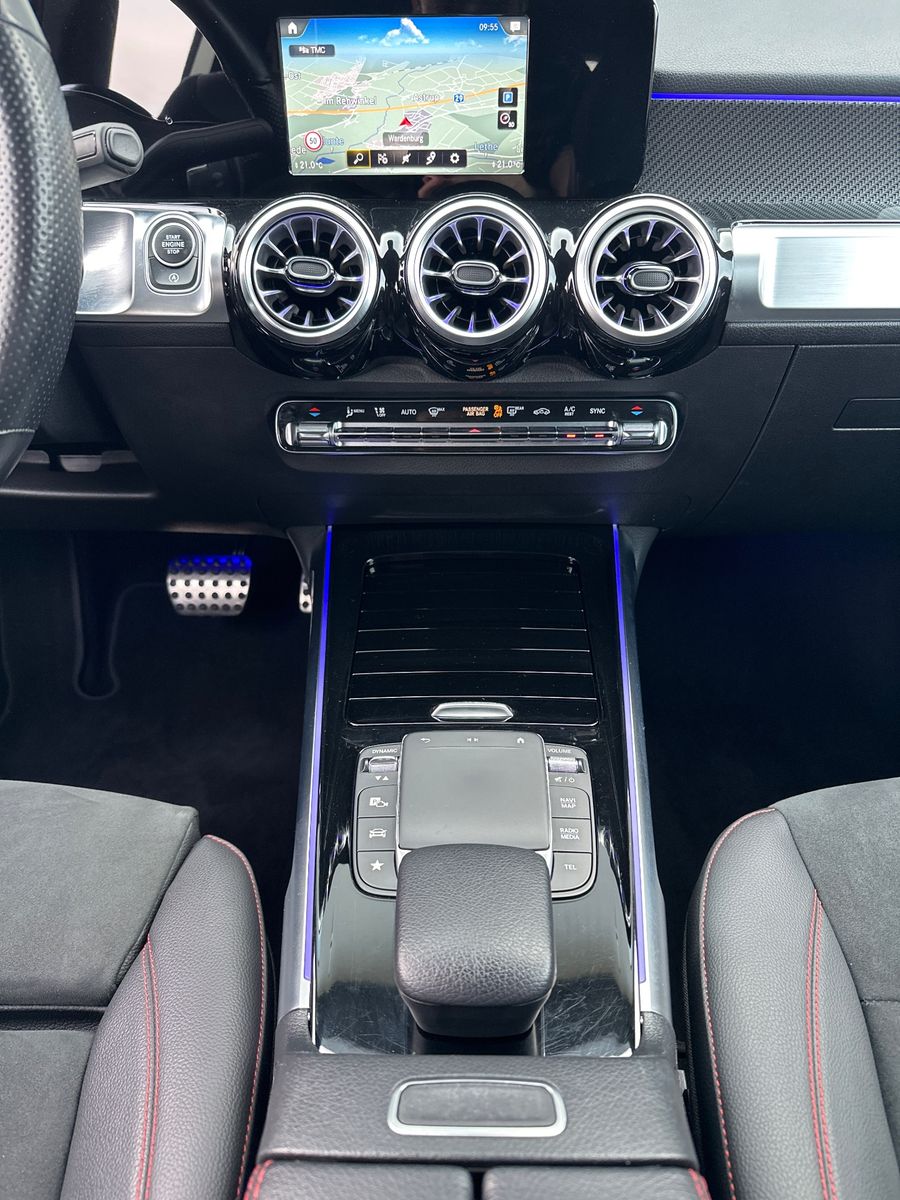 Fahrzeugabbildung Mercedes-Benz GLB 220 d AMG Line NAV+LED+AHK+360GRAD+SHZ