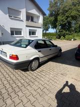 BMW 316i 316i - BMW 316 aus 1992: 316i