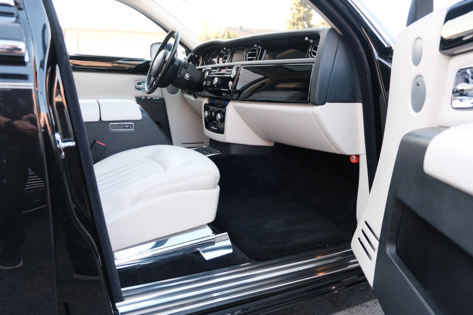 Fahrzeugabbildung Rolls-Royce Phantom in begehrtester+schönster Konfiguration