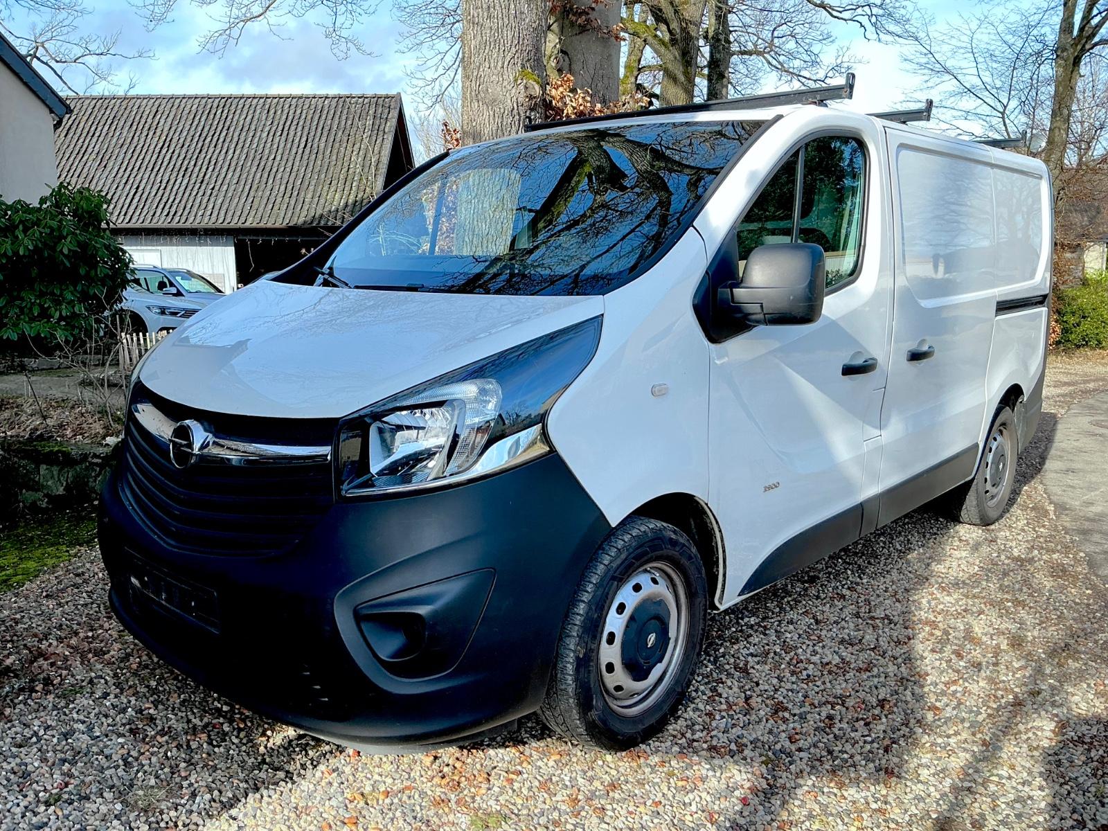 Opel Vivaro B 1,6 TDCI  AHK ZV 2 SCHIEBETÜREN TÜV NEU