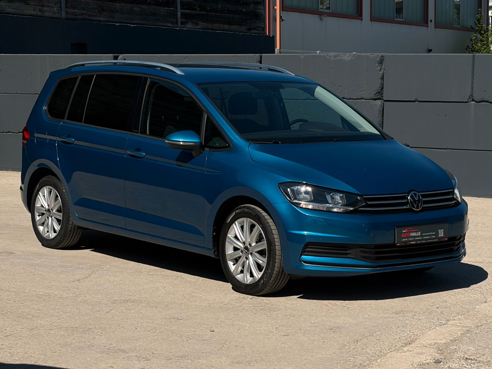 Fahrzeugabbildung Volkswagen Touran 1.5 TSI United SHZ ACC PDC StHz CarPlay