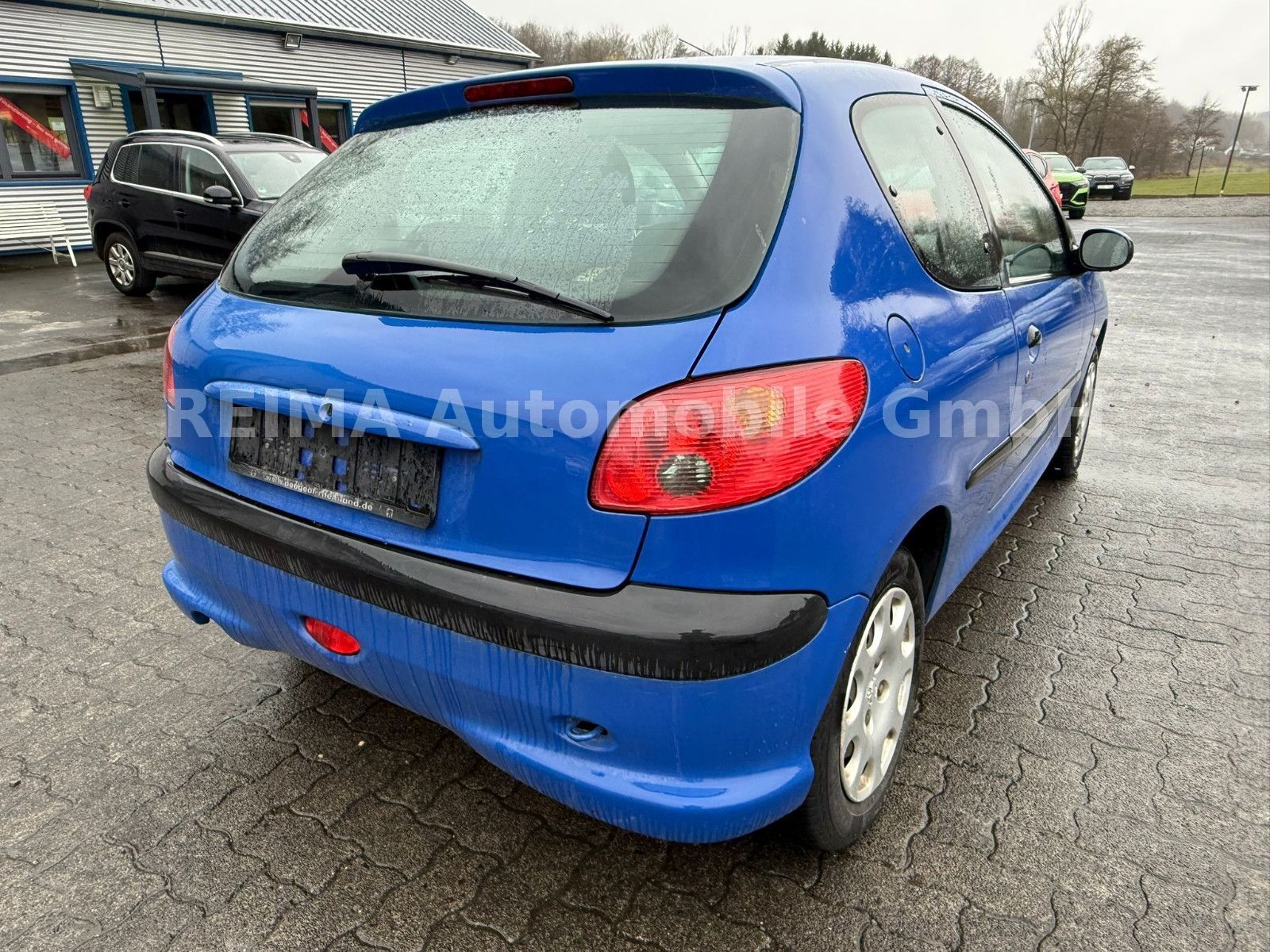 Fahrzeugabbildung Peugeot 206 1,2i Petit Filou