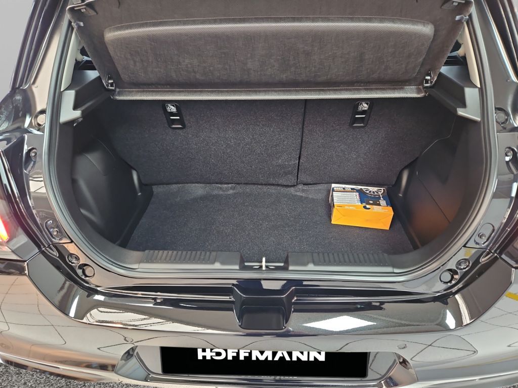 Fahrzeugabbildung Suzuki Swift 1.2 Dualjet Hybrid Allrad Navi PDC Comfort