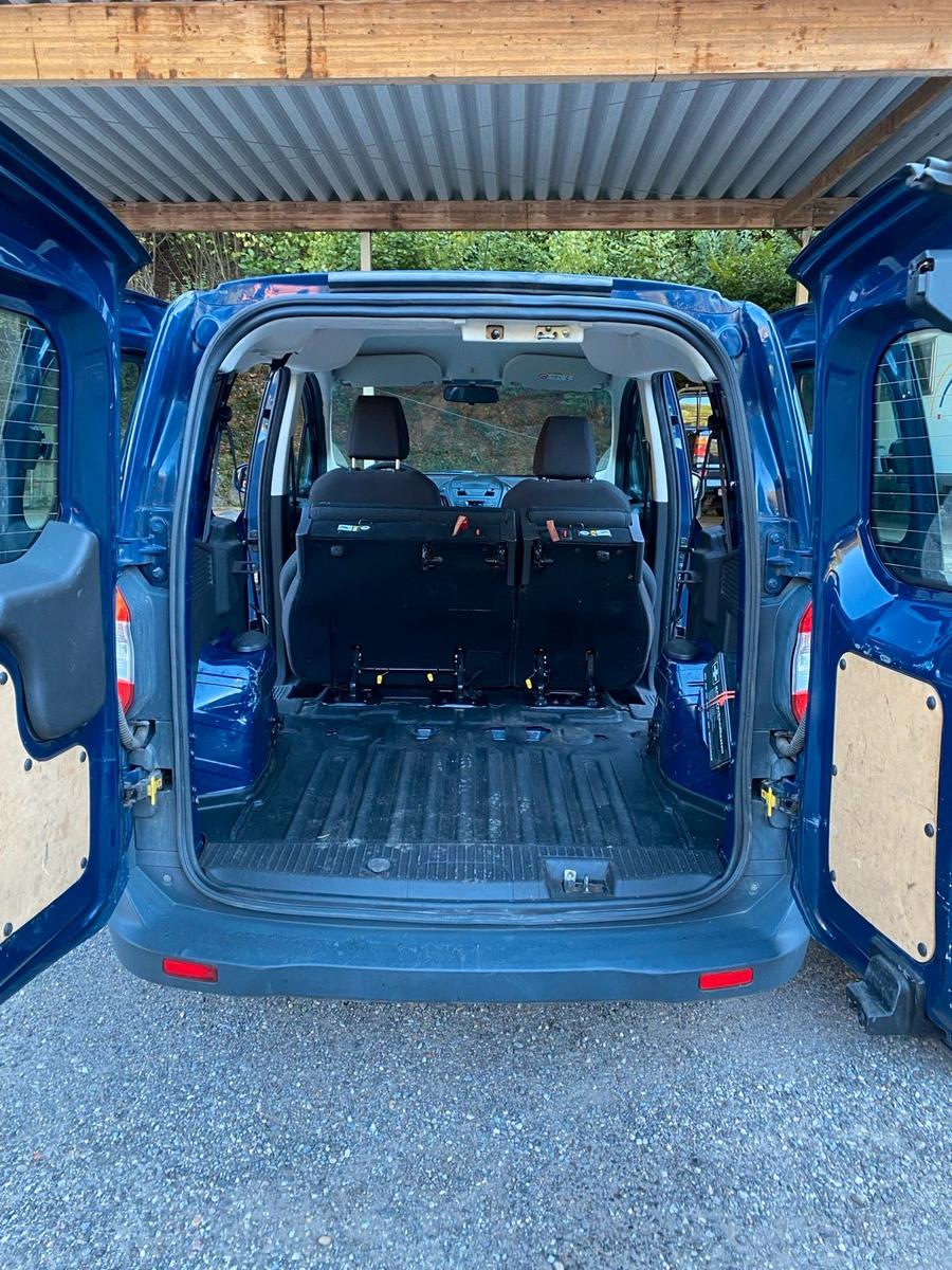 Ford  2014 — photo 11