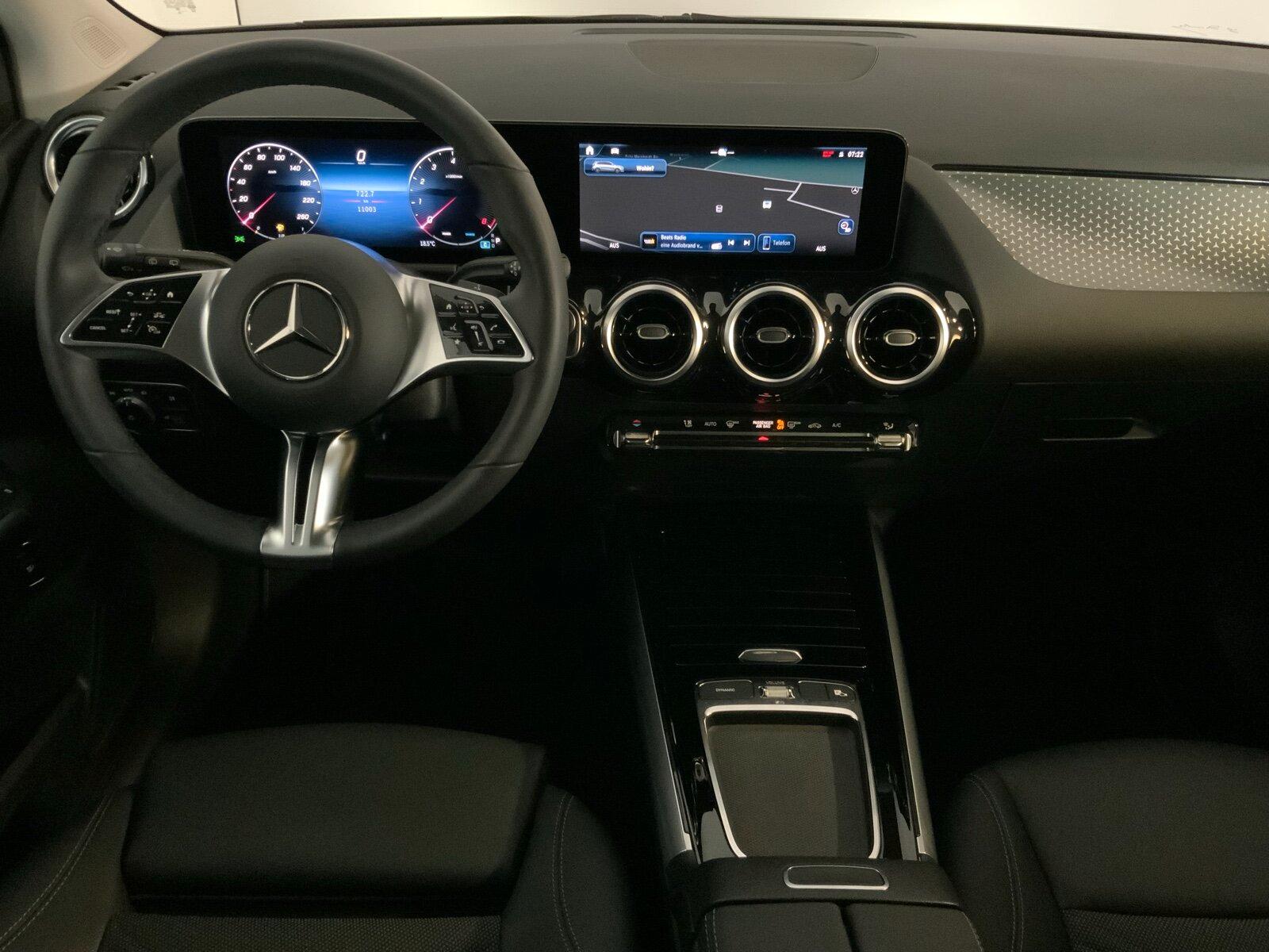 Mercedes-Benz B 180 Progressive AHK Winter-Paket Apple CarPlay