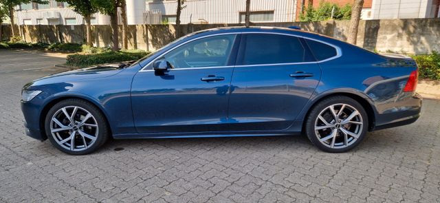 Volvo S90 Lim. Momentum Pro