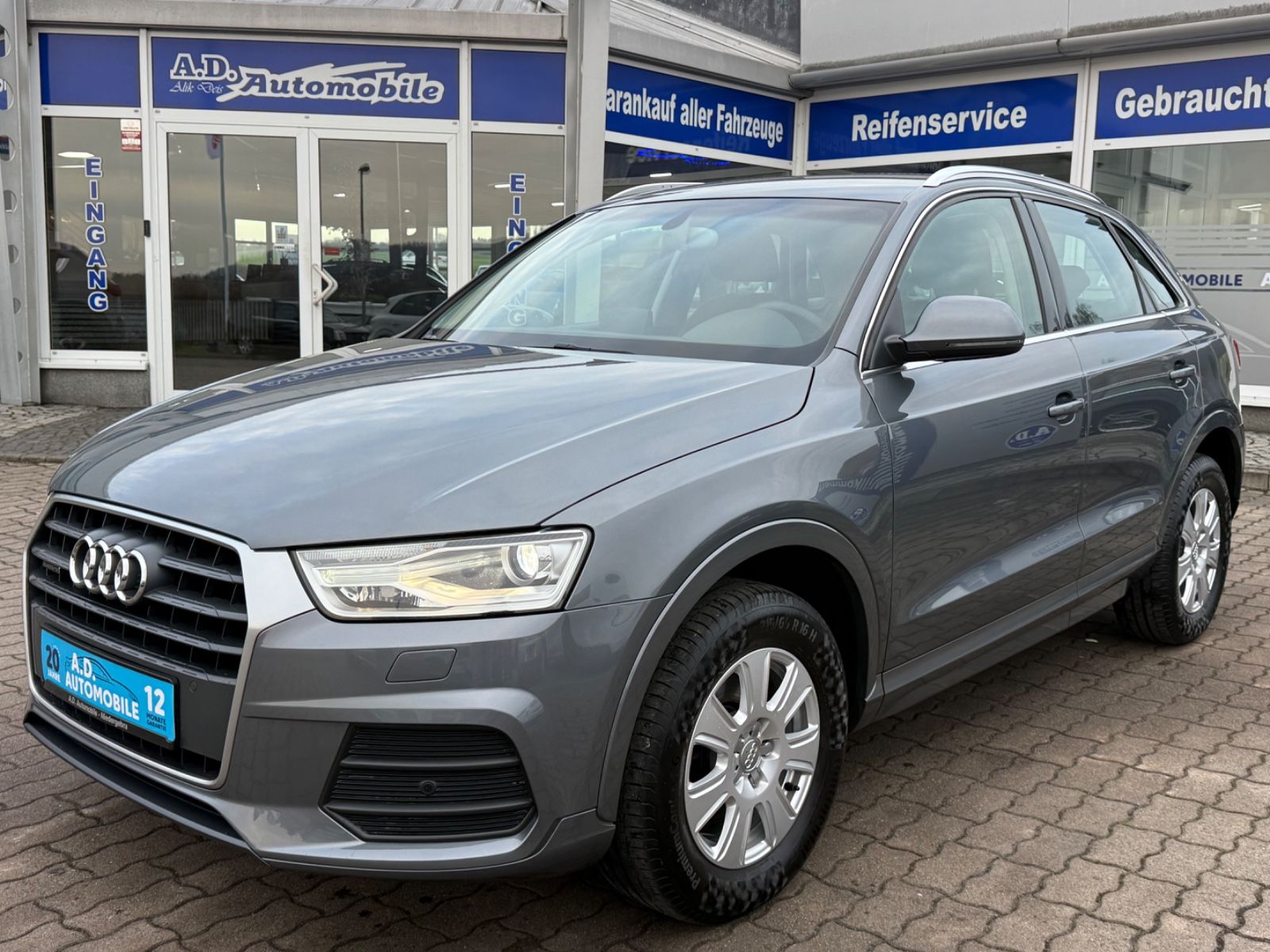 AUDI Q3 basis quattro S-Tronic Klima AHK
