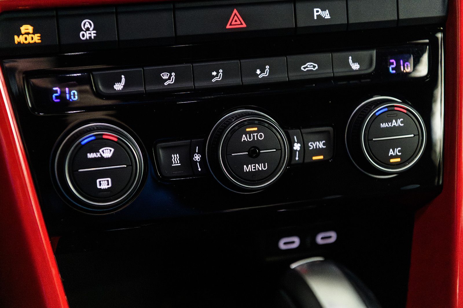 Fahrzeugabbildung Volkswagen T-Roc Sport 1.5 TSI DSG "beats" LED +STANDHZ.