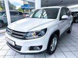 Volkswagen Tiguan*Navi*Rentnerfahrzeug*Top gepflegt*Shz* - : Geländewagen, Rent
