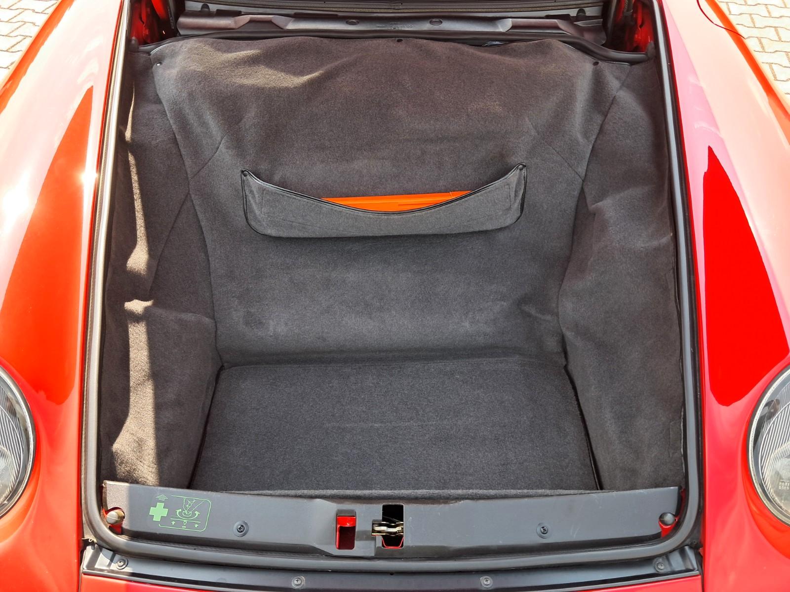 Porsche 993 Targa Deutsch Scheckheft Indischrot