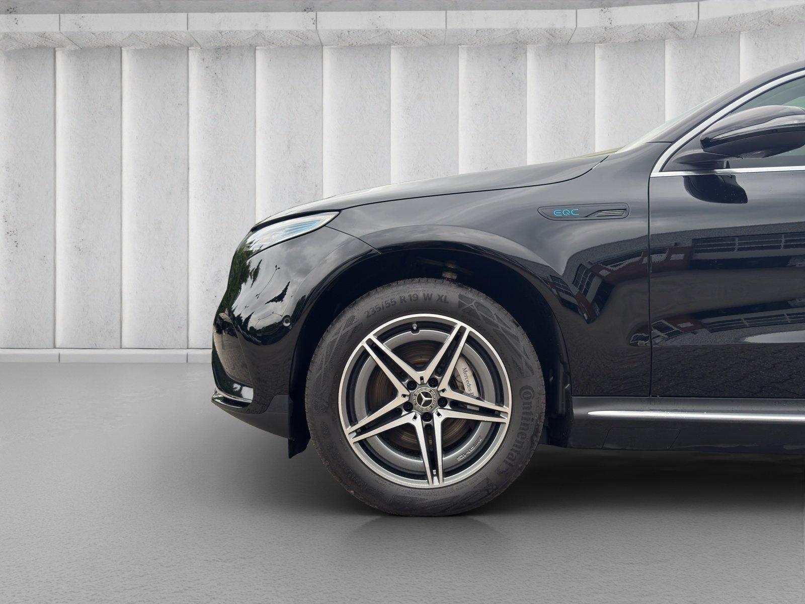 Mercedes-Benz EQC 400 4M AMG Schiebedach MULTIBEAM DISTRONIC