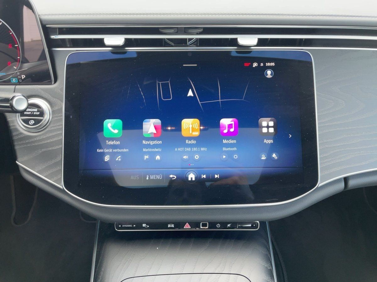 Fahrzeugabbildung Mercedes-Benz E 220 d 4M T-Modell AMG/Night/Pano/Kamera/AHK