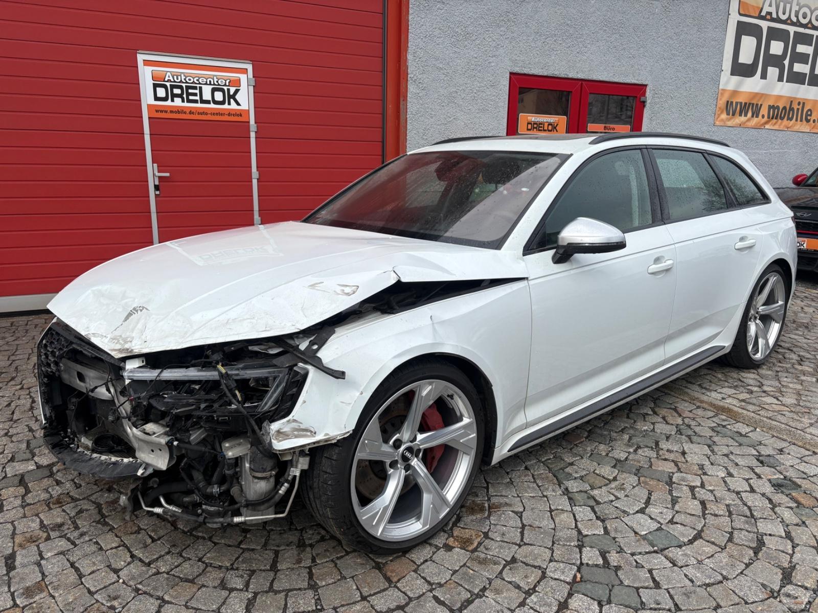 Audi RS 4 Avant 2.9 TFSI QUATTRO*DSG*MATRIX-LED*LEDER