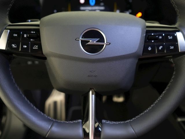 Astra L ST GS PHEV AT+LED+NAVI+360 GRAD KAMERA+S