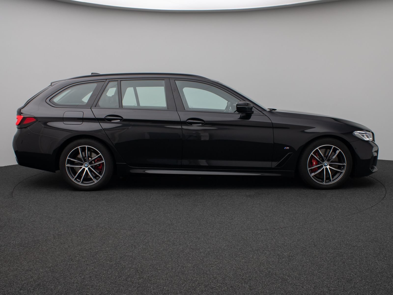 Fahrzeugabbildung BMW 530d  M Sport Kamera Laser HUD DAB HiFi Komfort