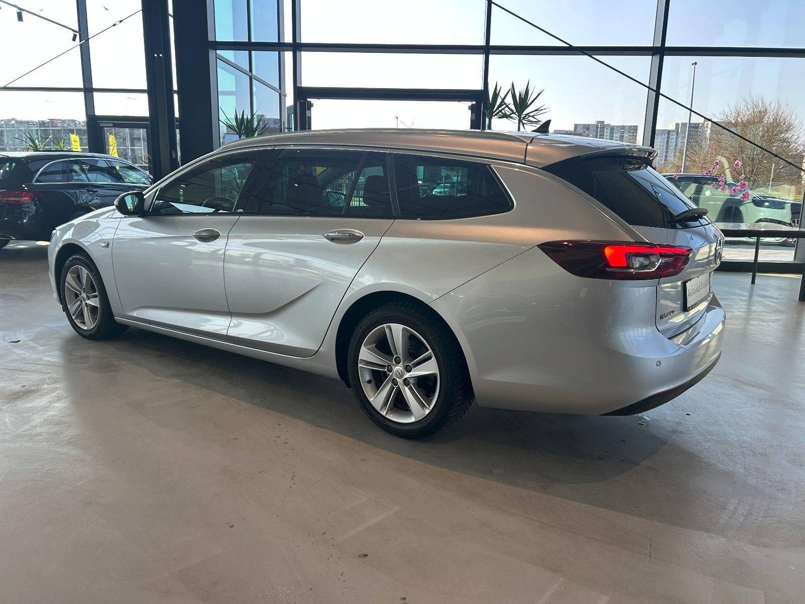 Opel Insignia AUTOMATIK+NAVIGATION+KAMERA+PDC+TEMPOM