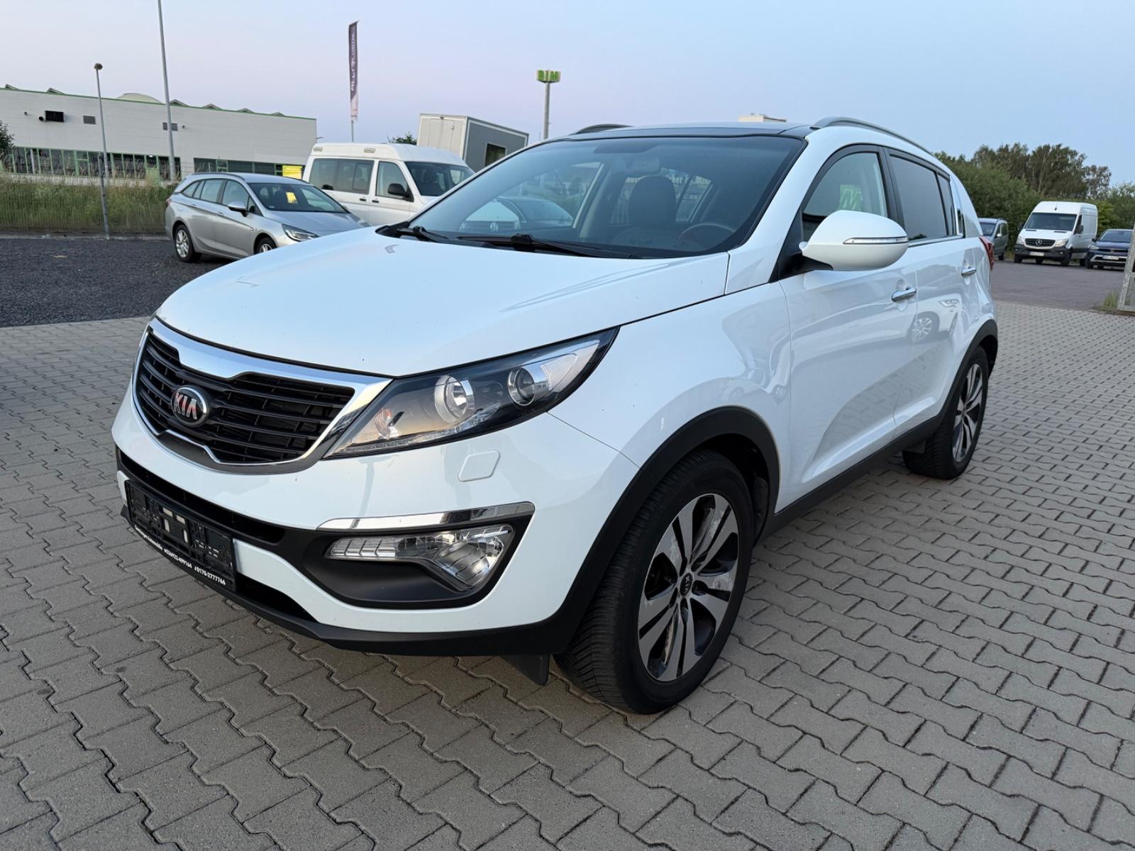 Kia SPORTAGE SPIRIT NAVI PANO AHK PDC SHZ KAMERA