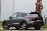 Volkswagen Touareg 3.0 V6 TDI 170kW 4MOTION Tiptronic - - graue Volkswagen Touareg