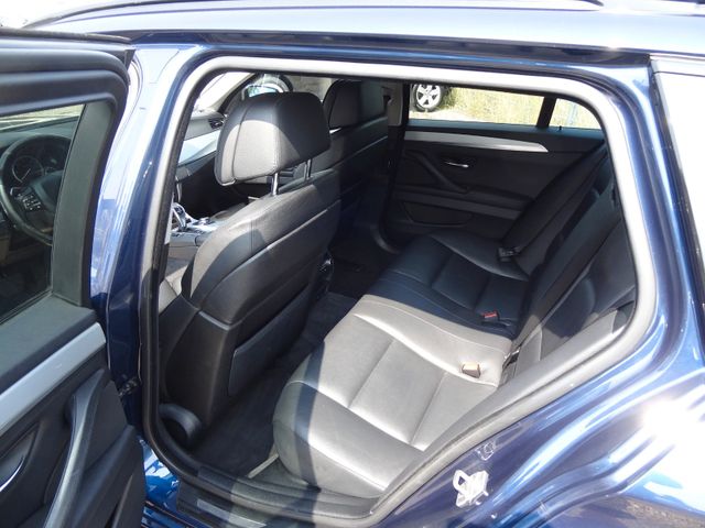 Fahrzeugabbildung BMW 530d xDrive/Pano/SoftC/Leder/Navi/Kamera/2.H/AHK