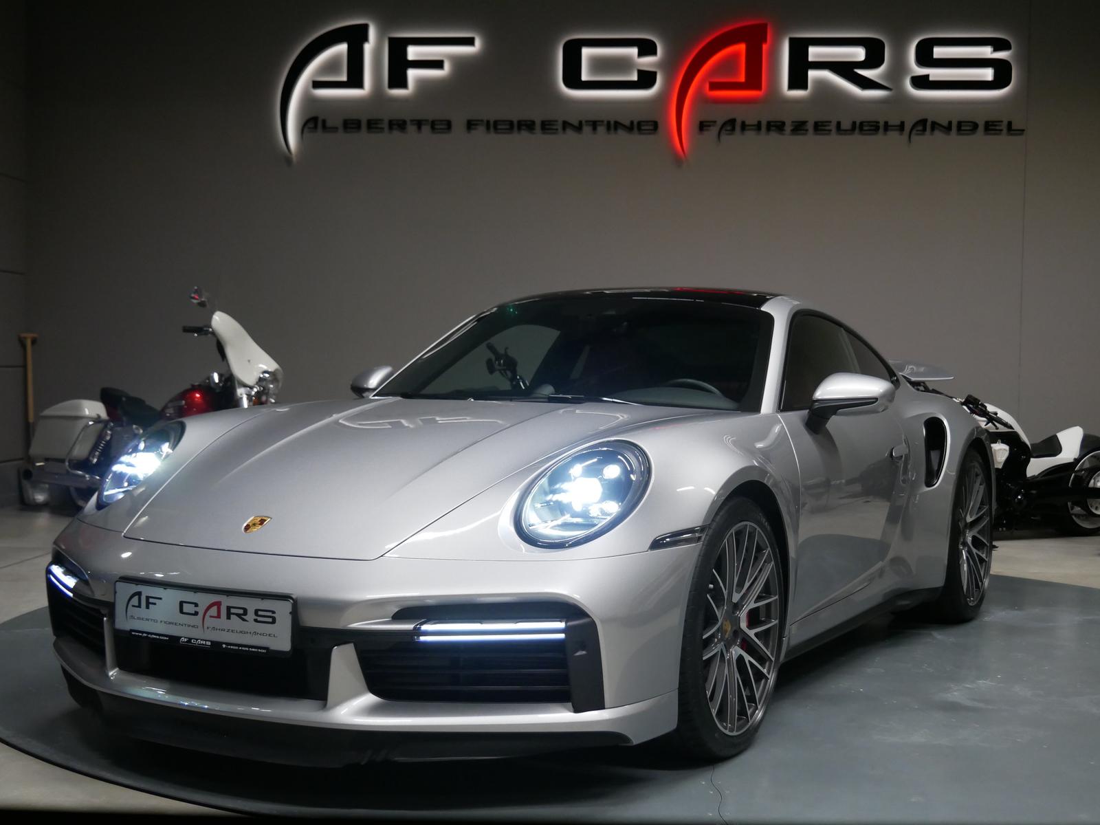 Porsche 992 911 Turbo Sportabgas Sitzbelüftung