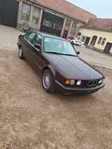 BMW 520i Oldtimer 6 Zylinder - BMW 520 aus 1992