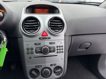 Bild 12 Opel Corsa D Selection 1.2 Klima el.SP MP3 CD met. eF
