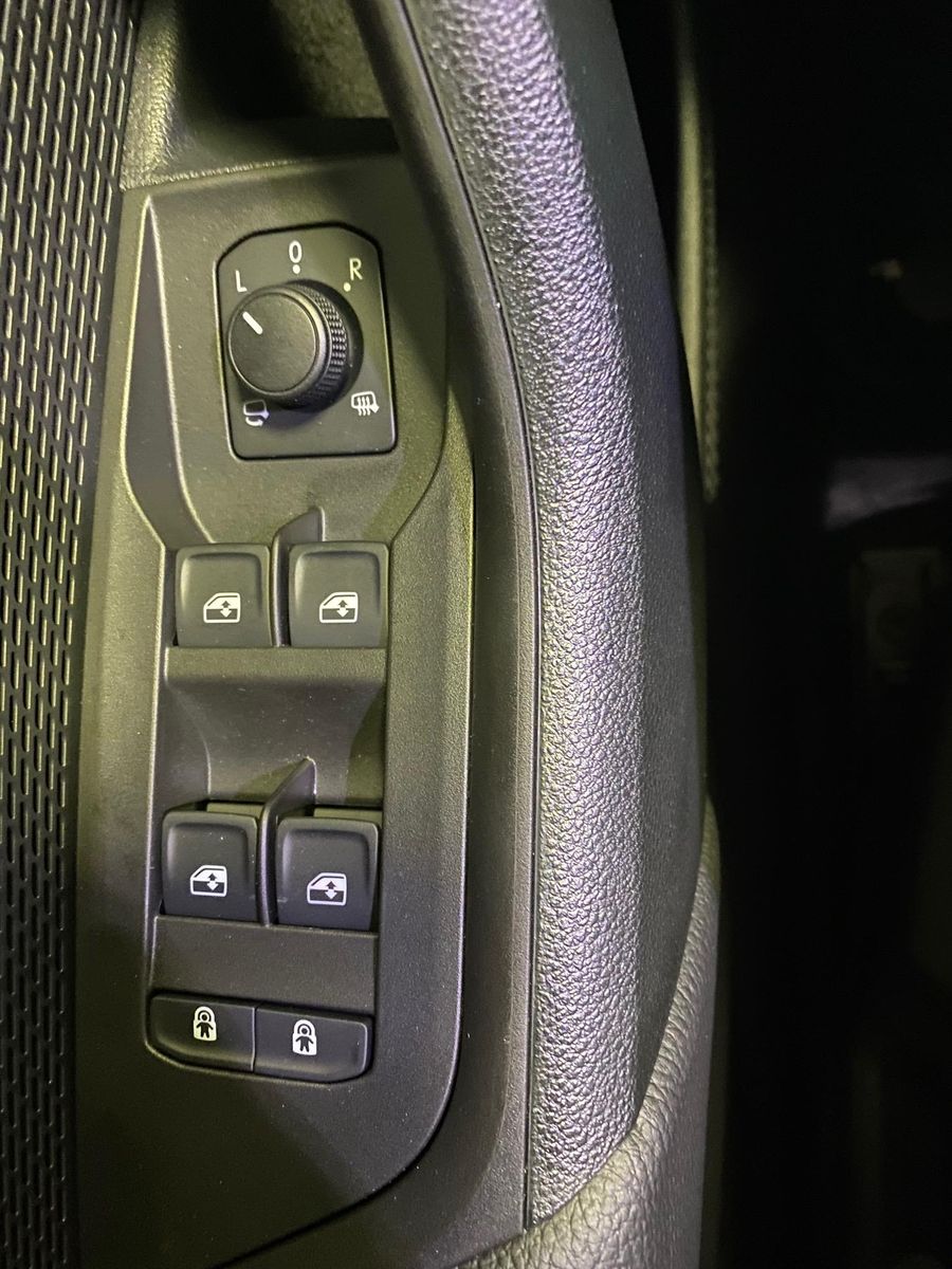 Fahrzeugabbildung SKODA Octavia 1.5 TSI mHEV Selection+ACC+RFK+5J. GARAN