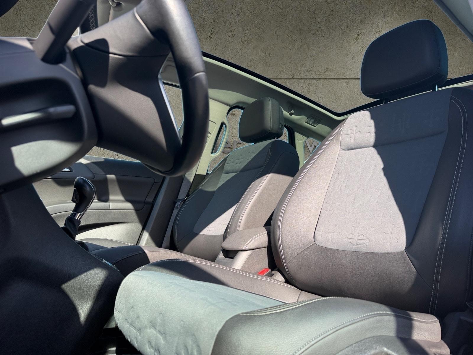 Opel Meriva B Innovation *NAVI*PANO.*SHZ*LKH*PDC*AHK*