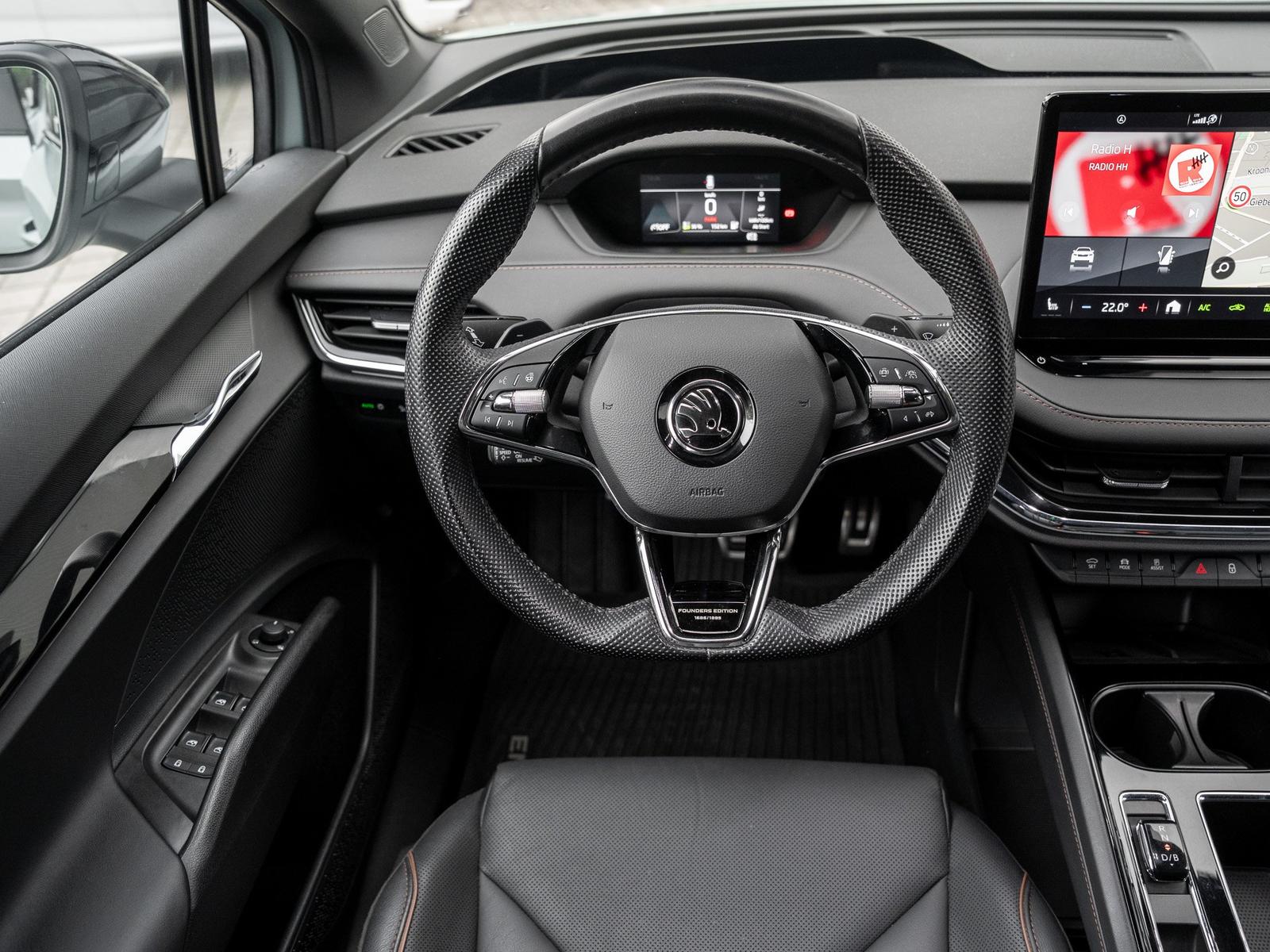 Skoda ENYAQ iV 80x DCC AHK Leder Navi W-Pumpe el.Heck