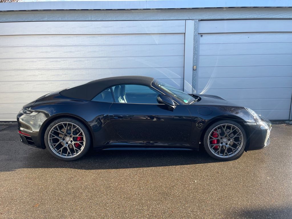 Porsche 992