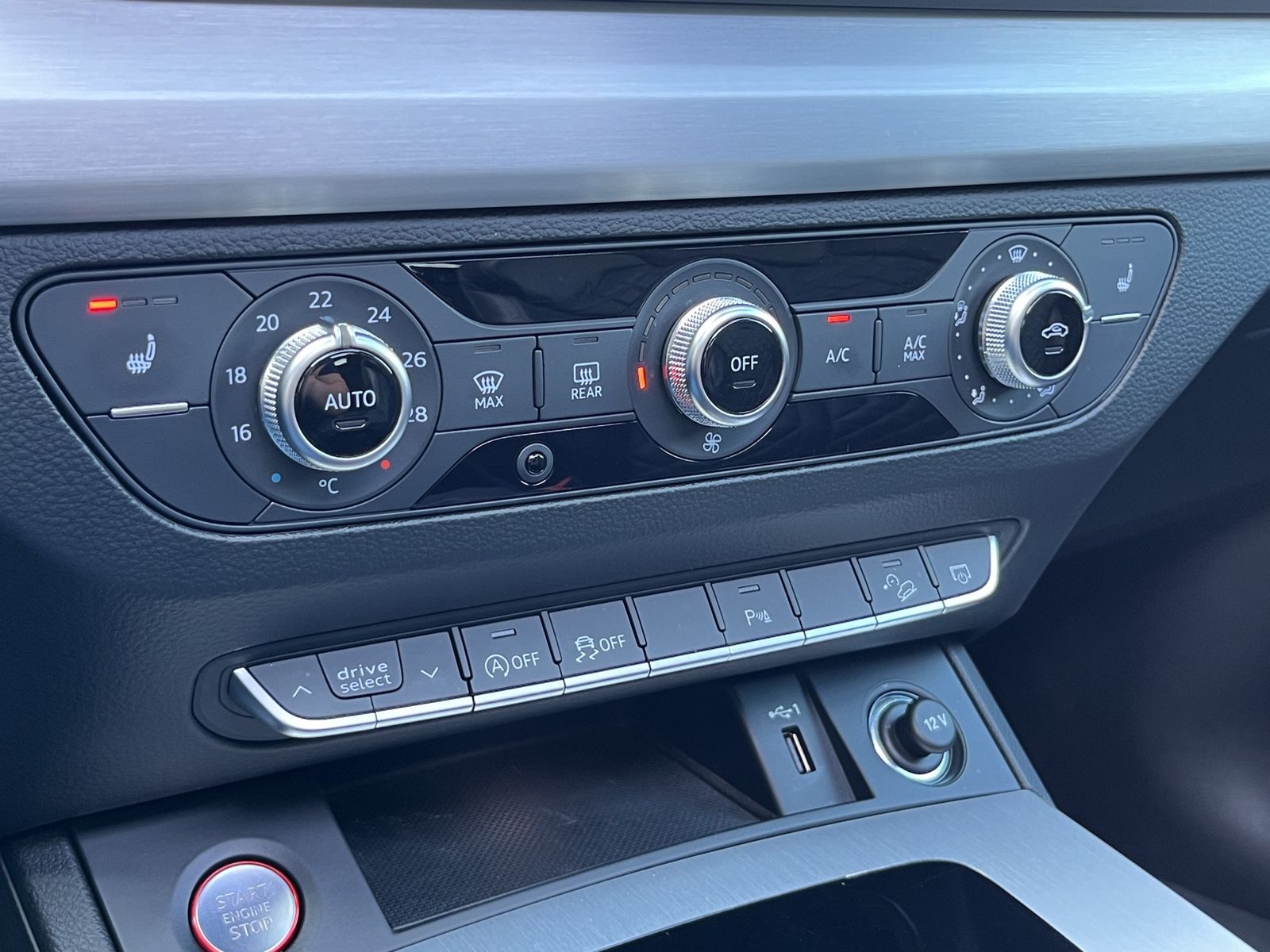 Fahrzeugabbildung Audi SQ5 3,0L Sportback*Pano*22"*B&O*ViCo*Blackline*
