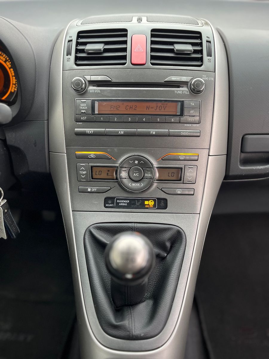 Auris Sol*Klimaauto*Elektr. Fenster*8-Fach bere*