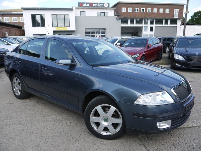 Skoda Octavia Lim. /Automatik/Klima/SHZ/PDC