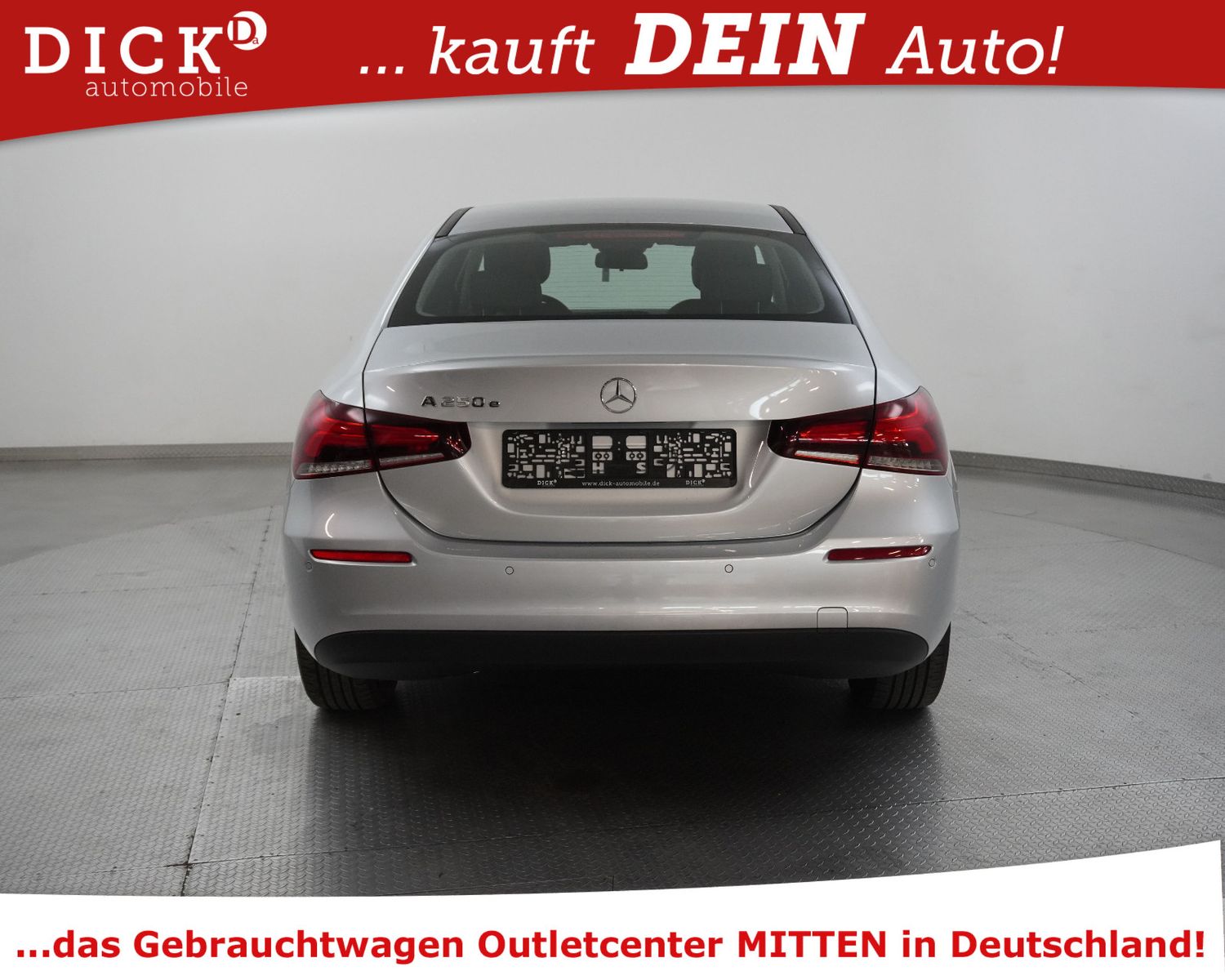 Fahrzeugabbildung Mercedes-Benz A250e LIMO 8G Advan MULTIBEAM+AHK+LED+NAV+SHZ+17