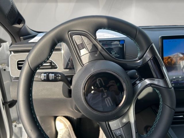BYD SEAL 6