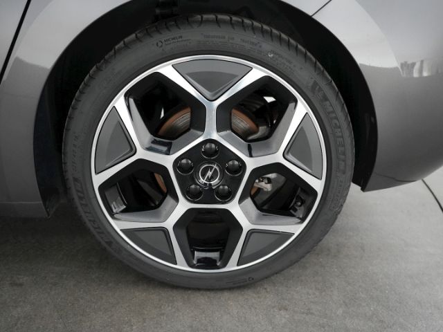 Astra L LIM ULTIMATE AT+ANHÄNGERKUPPLUNG+LED+NAV