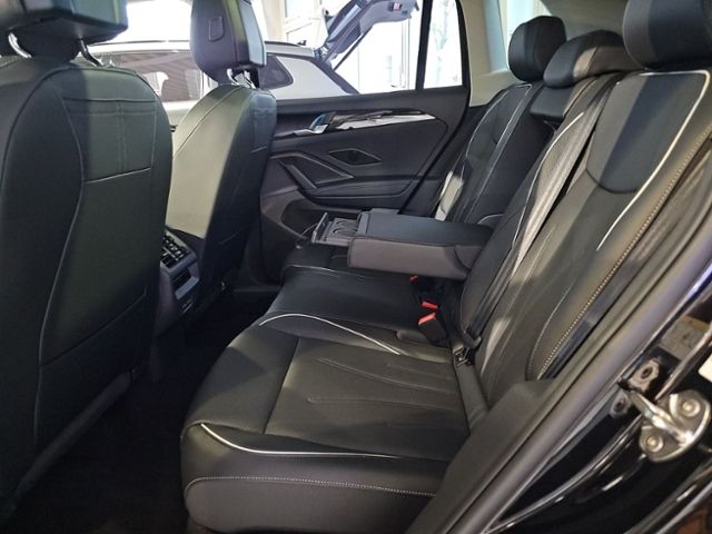 Fahrzeugabbildung Volkswagen Tiguan Elegance 1.5 eTSI OPF 110 kW (150 PS) 7-G