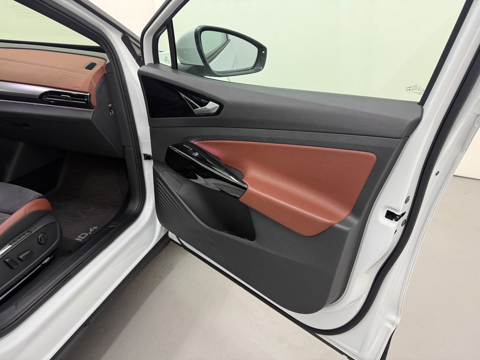Volkswagen ID.4 Pure 109 kW Style*IQ.Light*Bi-Color Int*ACC foto 23