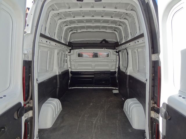 Fahrzeugabbildung Renault Trafic Kasten L2H2 3,0t Hochdach3-Sitzer/Klima/1
