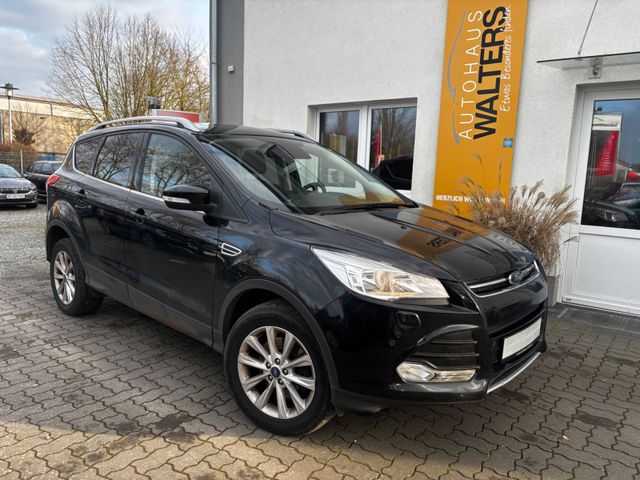 Ford Kuga Titanium = Automatik - Schiebedach - Navi =