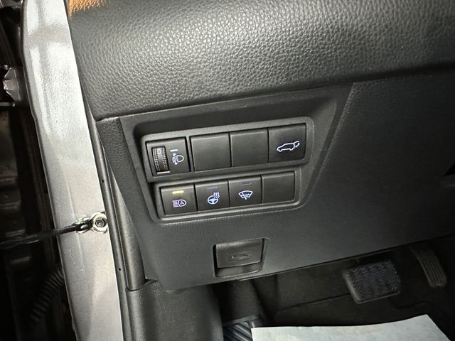 Toyota Yaris Cross Hybrid AWD-i Premiere Edition *AHK*